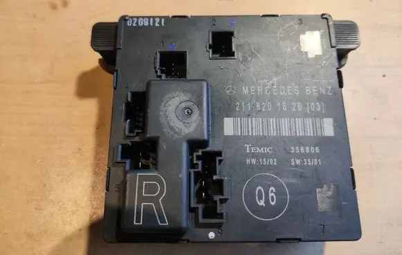 Mercedes-Benz E W211 Door control unit/module 2118201626
