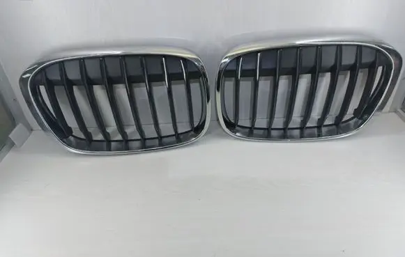 BMW X1 F48 F49 Front grill 7383363 738336