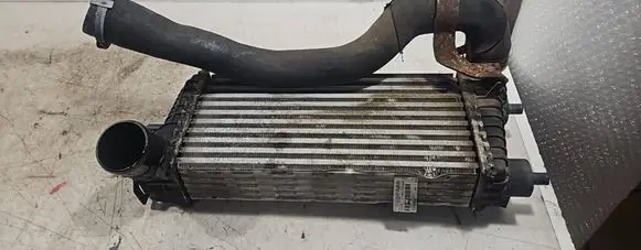 Ford Focus Intercooler radiator BV619L440CE FCC7A Y2488001