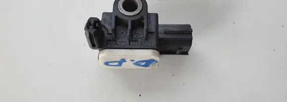 Mitsubishi Outlander Airbag deployment crash/impact sensor