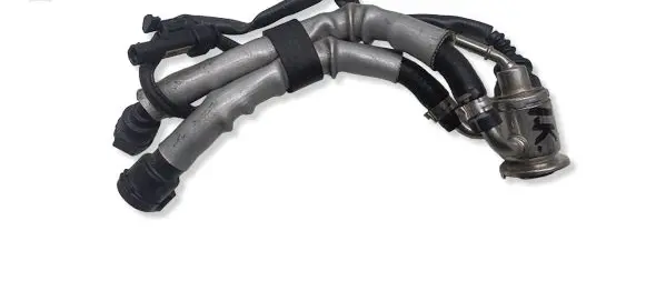 BMW 5 G30 G31 G38 Fuel injector 8598283