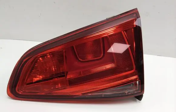 Volkswagen Golf VII Tailgate rear/tail lights 5G0945094AD