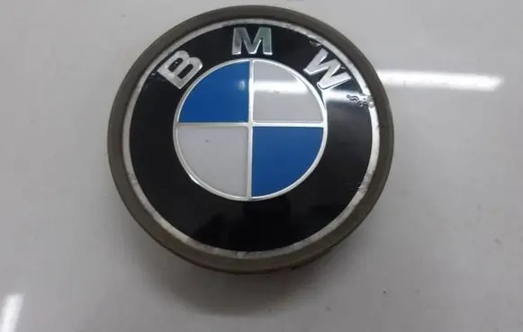 BMW 5 E60 E61 Original wheel cap 6768640