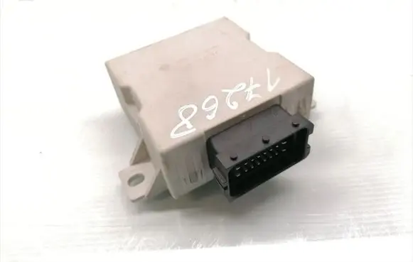Toyota Avensis T220 Window wiper relay PA66GF15