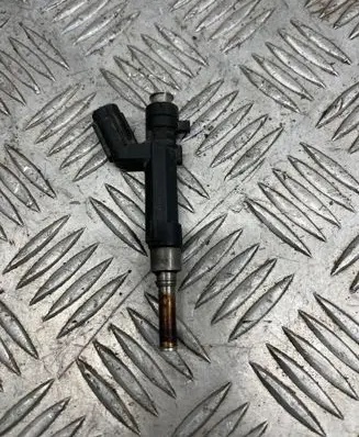 Nissan Juke I F15 Fuel injector 