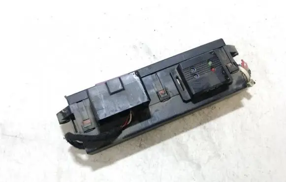 Volkswagen Polo III 6N 6N2 6NF Fuse box set