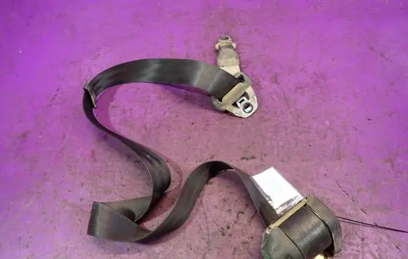 Volkswagen Transporter - Caravelle T4 Front seatbelt