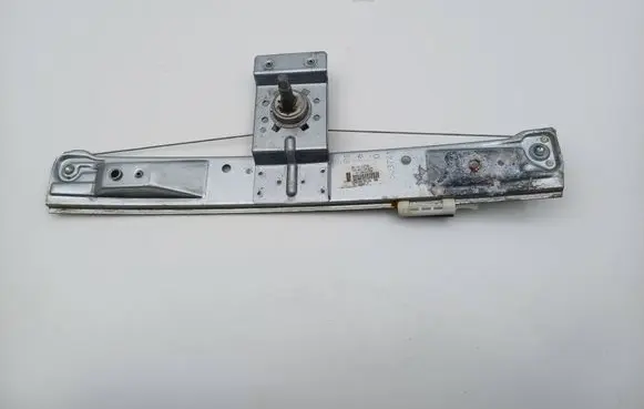 Opel Corsa D Rear door manual window regulator 13188503 541613212