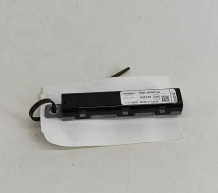 Aston Martin DB11 Aerial antenna amplifier ED3318C847AA