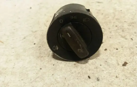 Volkswagen Golf V Light switch 1K0941431B