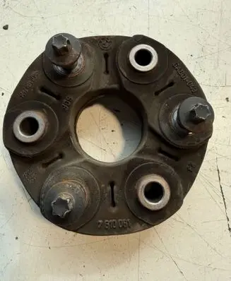 BMW 5 F10 F11 Rear prop shaft donut coupling/joint 7610061