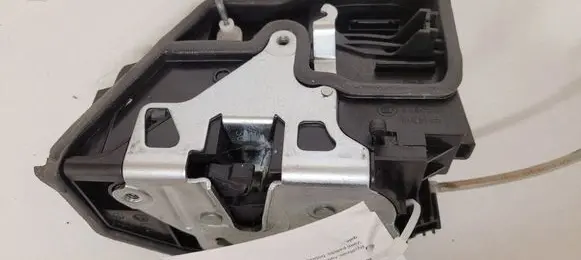 BMW 5 F10 F11 Rear door lock 7202147