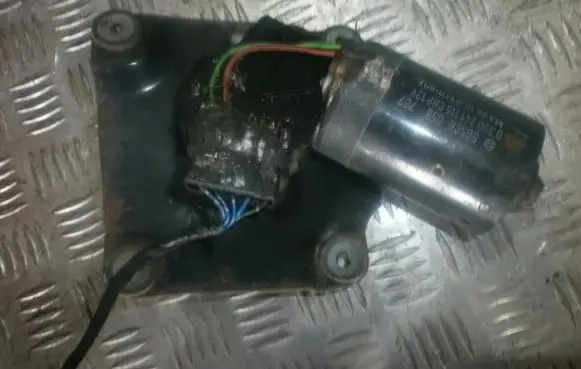 Mitsubishi Carisma Wiper motor 0390241115chp