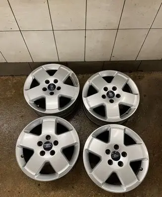 Ford Focus R15 alloy rim 3M5JAB