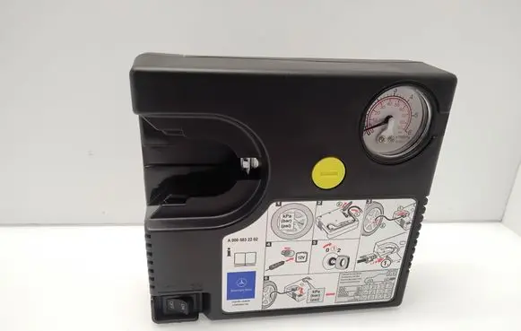 Mercedes-Benz CLA C117 X117 W117 Tire air pump compressor A0005832202 A2465840138