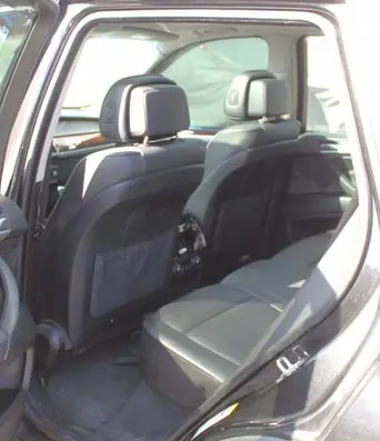 BMW X5 E53 Rubber seal sliding door (on door) 7220382