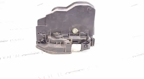 BMW X3 F25 Front door lock 7276668