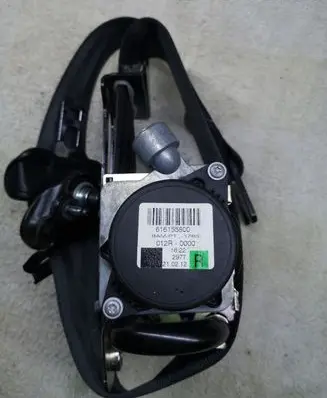 Volvo V60 Front seatbelt 616155800
