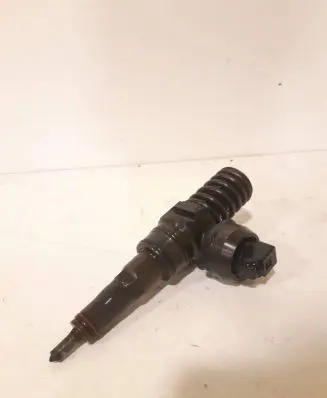 Seat Alhambra (Mk1) Fuel injector 038130073BA