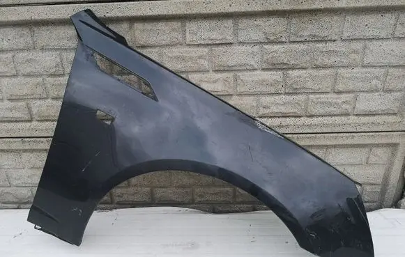 Cadillac CTS Front wheel arch liner splash guards