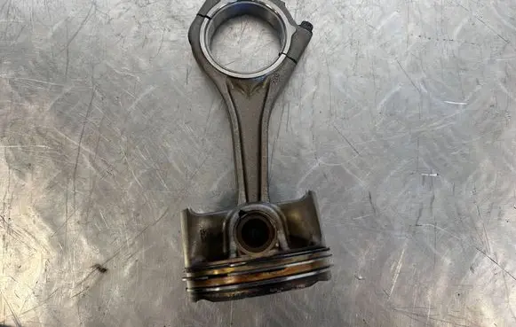 BMW X5M E70 Piston with connecting rod 7603480