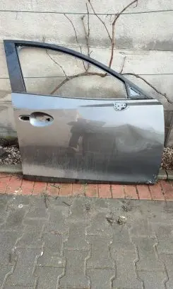 Mazda 3 III Front door 7713