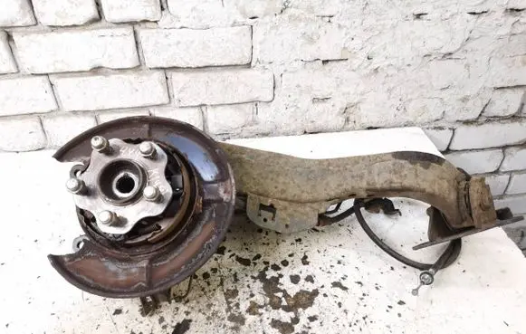 Nissan Qashqai Rear wheel hub spindle/knuckle 