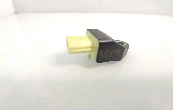 Toyota RAV 4 (XA30) Airbag deployment crash/impact sensor 8983133020 70341G06W