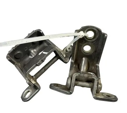 Nissan X-Trail T32 Rear door hinge set ZAWIASYLT32