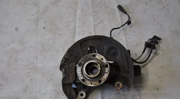 Citroen C4 II Picasso Front wheel hub