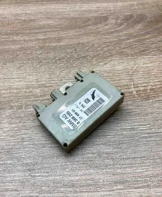 BMW 7 E65 E66 Aerial antenna amplifier 8368205 1749901 USED