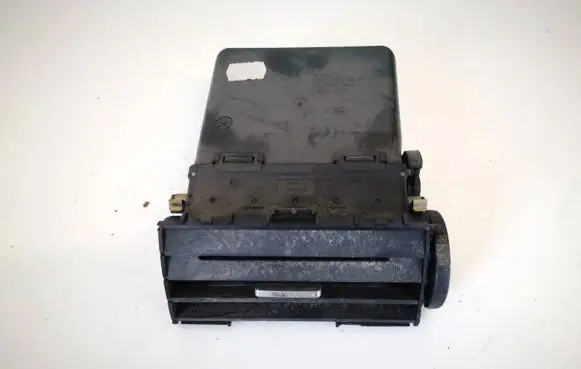 Ford Kuga I Dash center air vent grill 3m51r014l21be 3m51-r014l21be