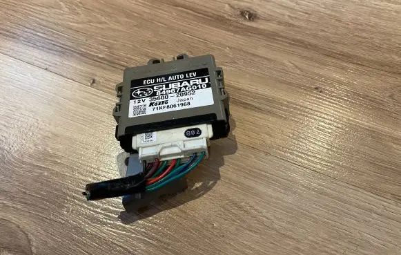 Subaru Legacy Light module LCM 84967AG010 3560020952 71KF8061968