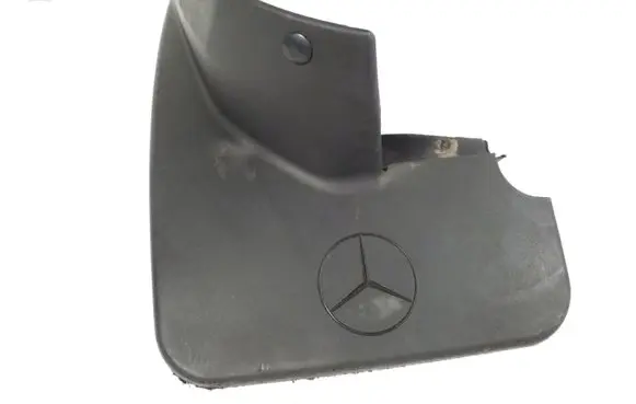 Mercedes-Benz ML W164 Rear mudguard A1648990540