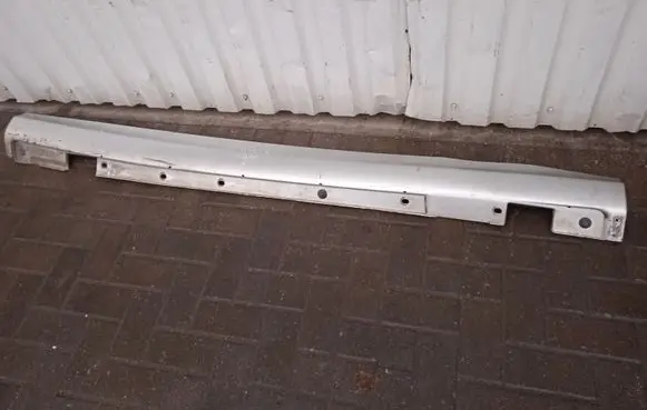 Mercedes-Benz C AMG W203 Sill A209690