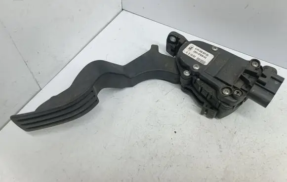 Ford Fiesta Accelerator throttle pedal 6PV00856700 2S619F836AA