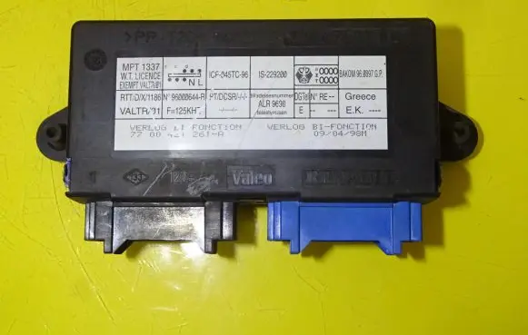 Renault Laguna I Comfort/convenience module 7700421261A