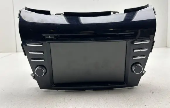 Radio/CD/DVD/GPS head unit