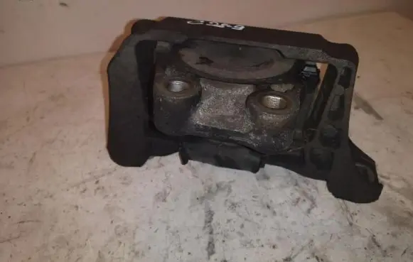 Ford S-MAX Engine mount bracket 3M516F012 C289