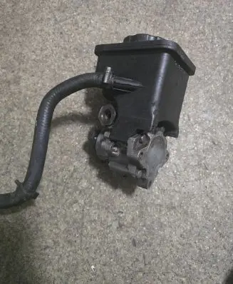 BMW 3 E46 Power steering pump 91208