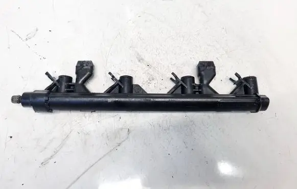 Peugeot 207 Fuel main line pipe