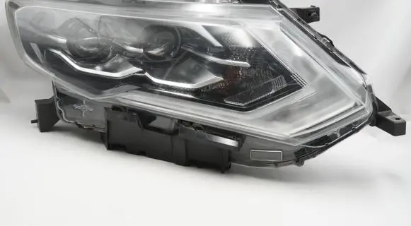 Nissan X-Trail T32 Headlight/headlamp 
