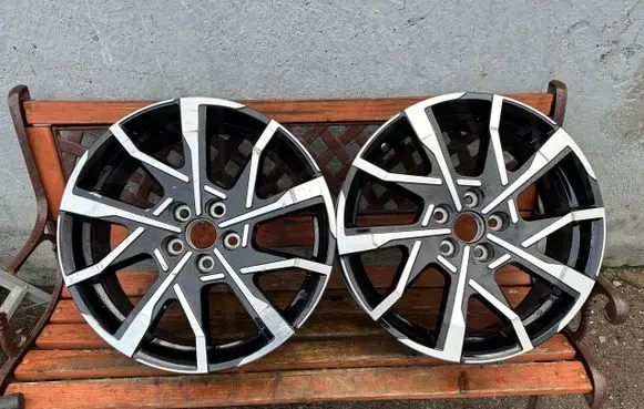 Toyota Prius (XW50) R19 alloy rim 