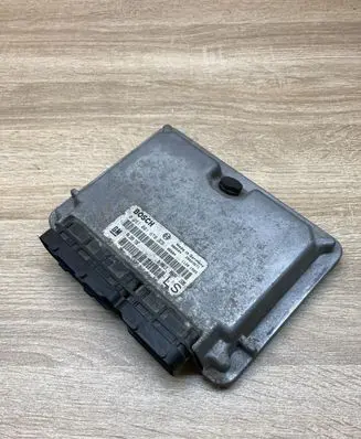 Opel Astra G Engine control unit/module ECU 90589736 0281001670