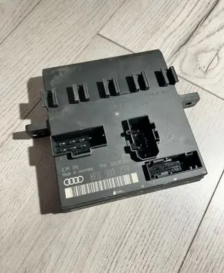 Audi A4 S4 B7 8E 8H Comfort/convenience module 8E0907279