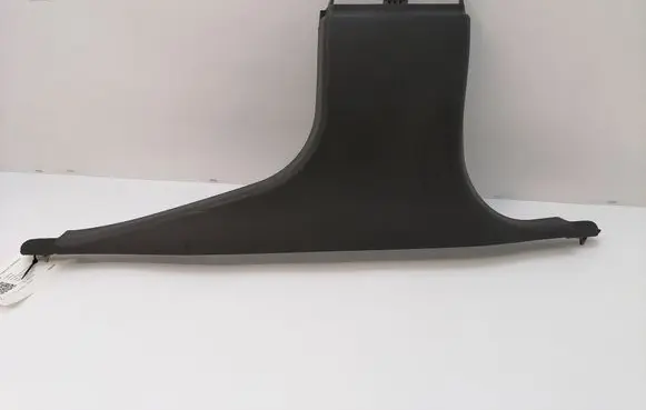 (B) pillar trim (bottom)
