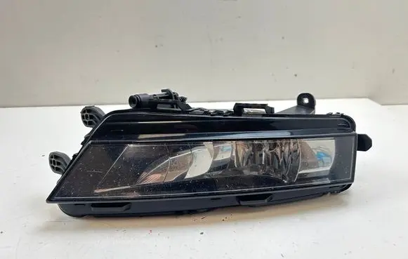 Skoda Octavia Mk3 (5E) Front fog light 5E0941700F