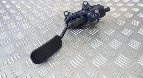 Toyota Yaris XP210 Accelerator throttle pedal 78110K0020