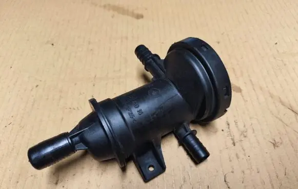 Jeep Grand Cherokee (WJ) Vacuum valve 