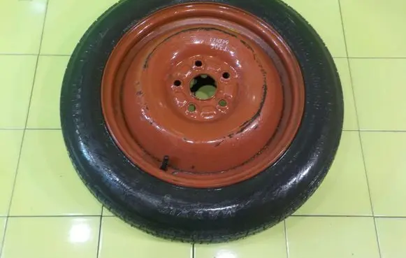 Fiat Sedici R16 spare wheel 